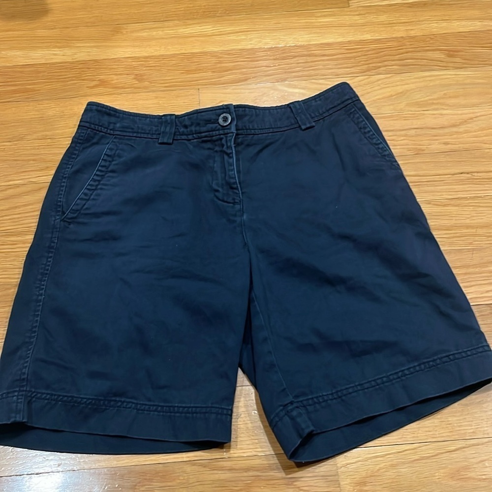 L.L Bean women’s navy blue cotton shorts size 8 .